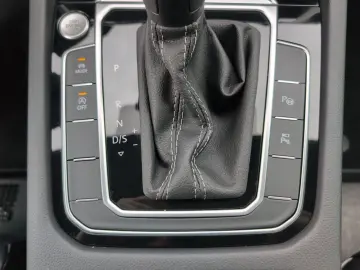 VW Arteon Shooting 4M R-LINE AHK NAPPA IQ H&K 5 J.