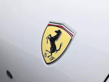 Ferrari Roma Spider    Ferrari Frankfurt