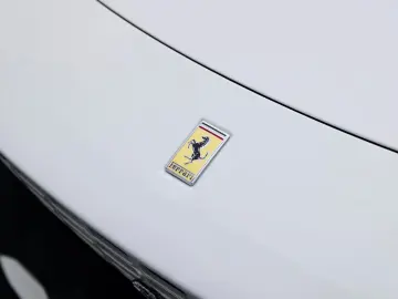 Ferrari Roma Spider    Ferrari Frankfurt