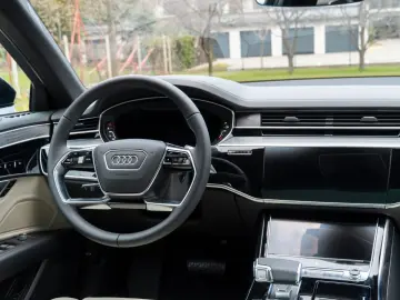 AUDI A8 50 TDI SLINE MASSAGE.PANO.B&O.MATRIX.AHK.