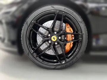 Ferrari Roma Spider