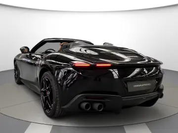 Ferrari Roma Spider