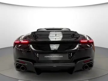 Ferrari Roma Spider