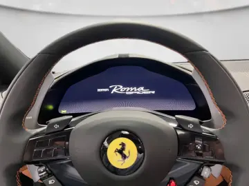 Ferrari Roma Spider