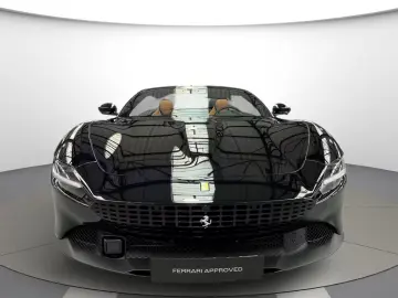 Ferrari Roma Spider