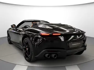 Ferrari Roma Spider