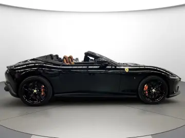 Ferrari Roma Spider