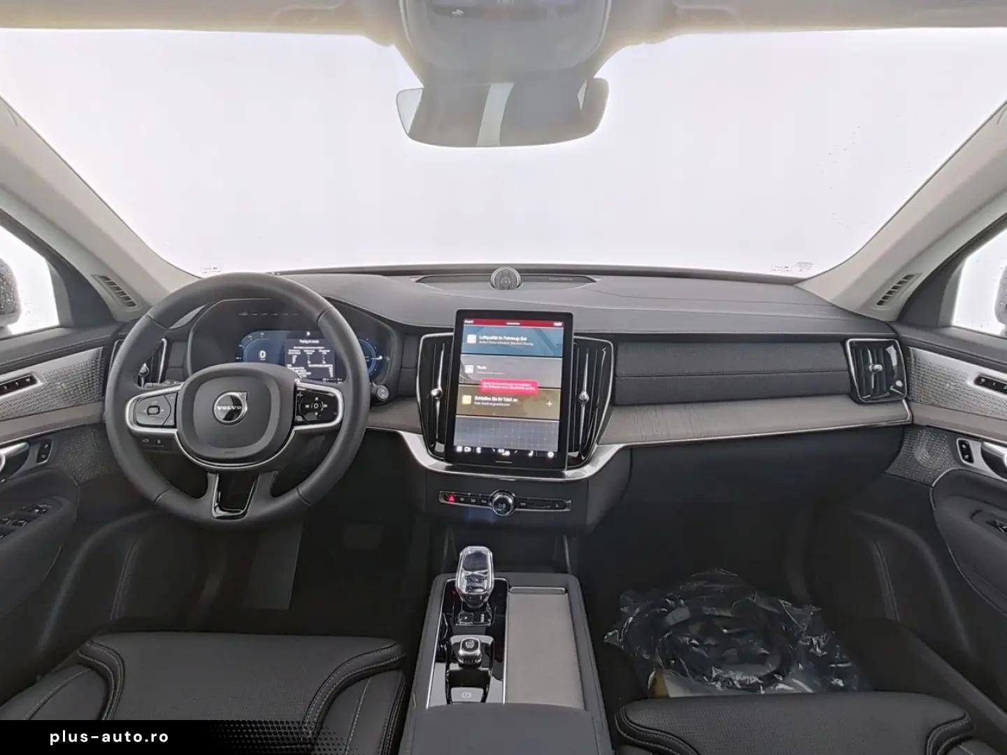 VOLVO XC90 T8 Plus Dark Recharge Plug-In Hybrid AWD