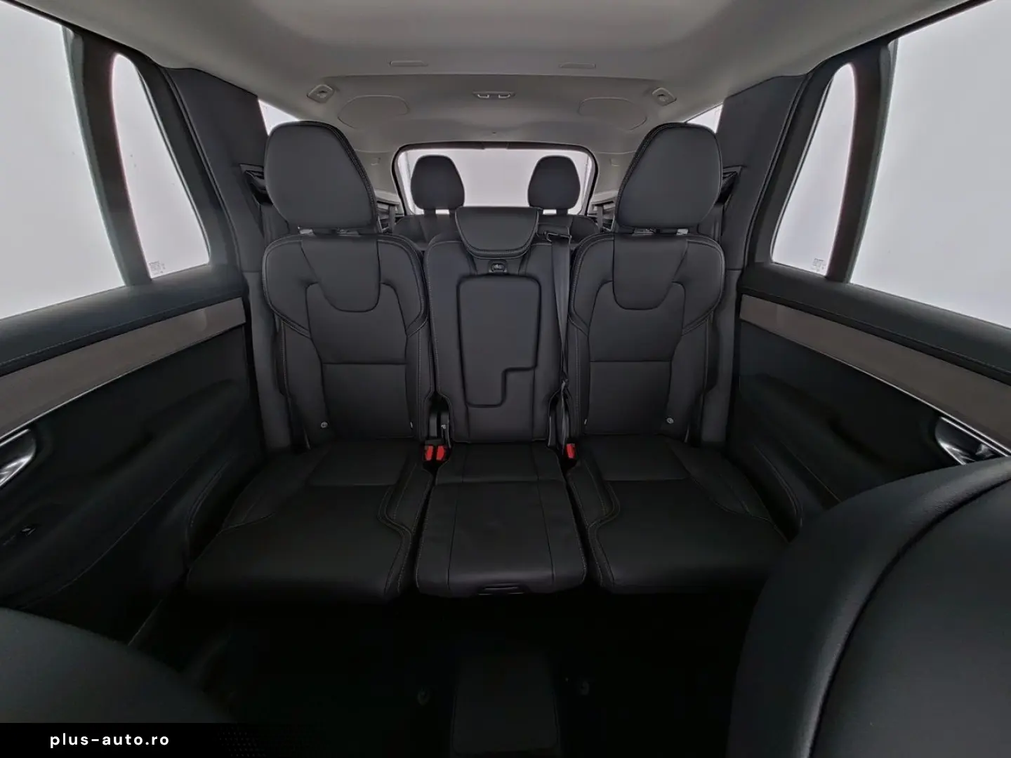 VOLVO XC90 T8 Plus Dark Recharge Plug-In Hybrid AWD