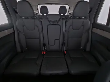VOLVO XC90 T8 Plus Dark Recharge Plug-In Hybrid AWD