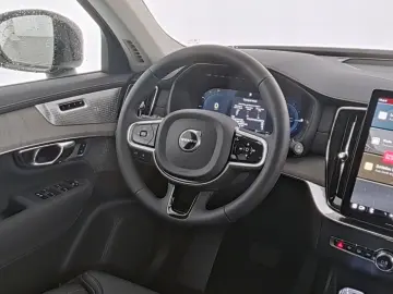 VOLVO XC90 T8 Plus Dark Recharge Plug-In Hybrid AWD