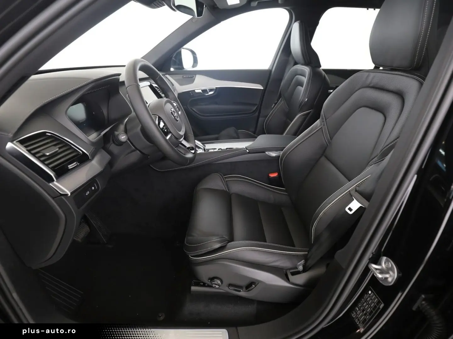 VOLVO XC90 T8 Plus Bright Recharge Plug-In Hybrid AWD