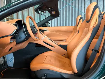 Ferrari Roma Spider (CarbonCeramicBrake   Garantie)