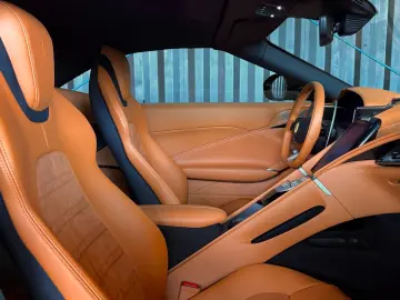 Ferrari Roma Spider (CarbonCeramicBrake   Garantie)