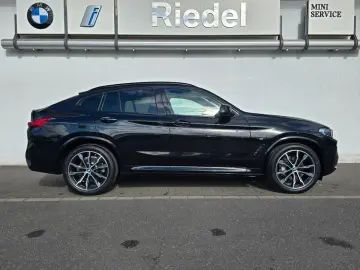 BMW X4 xDrive30d M Sportpaket Navi AHK Pano ACC