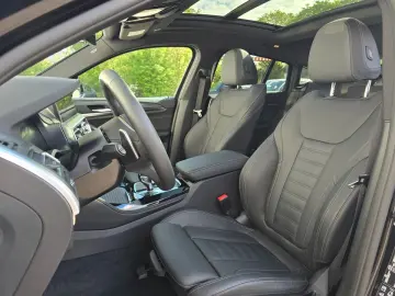 BMW X4 xDrive30d M Sportpaket Navi AHK Pano ACC