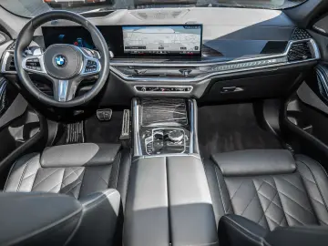 BMW X6 xDrive40d M Sport HUD PANO ACC AHK RFK NAVI