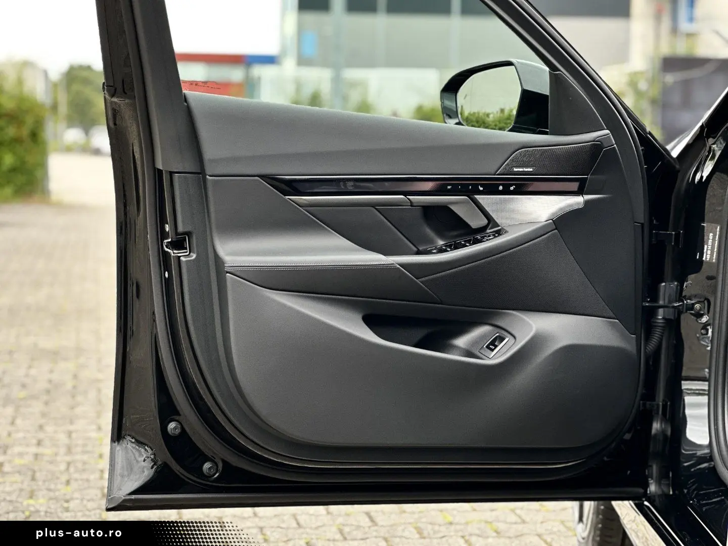 BMW 520i Touring M Sport Pro HK HiFi DAB LED