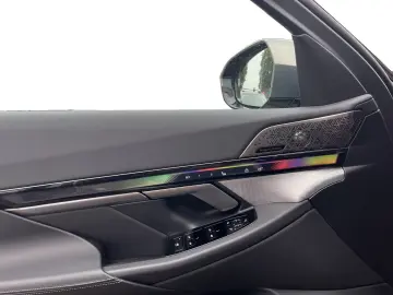BMW 520d xDrive Touring AHK 360  HEAD-UP SITZBELÜFT