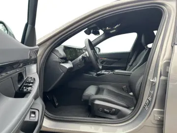 BMW 520d xDrive Touring AHK 360  HEAD-UP SITZBELÜFT