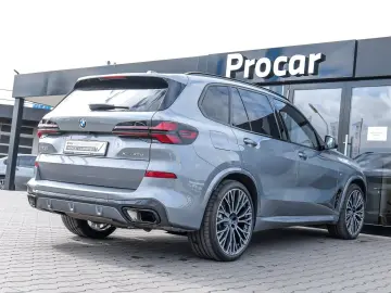BMW X5 xDrive30d M Sport HUD PANO ACC AHK 360 KAM