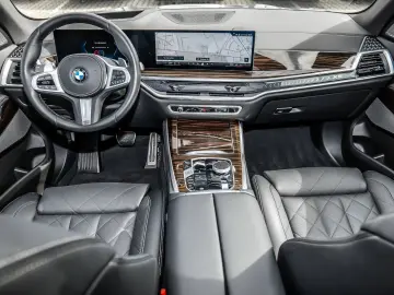 BMW X5 xDrive30d M Sport HUD PANO ACC AHK 360 KAM