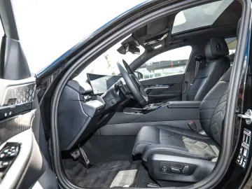 BMW 540d xDrive Touring M Sport HUD PANO ACC AHK LM