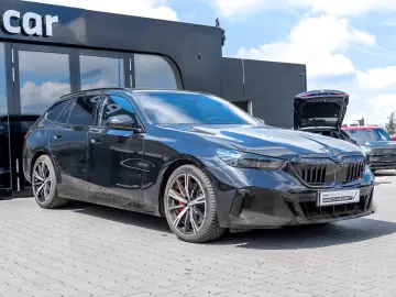 BMW 540d xDrive Touring M Sport HUD PANO ACC AHK LM