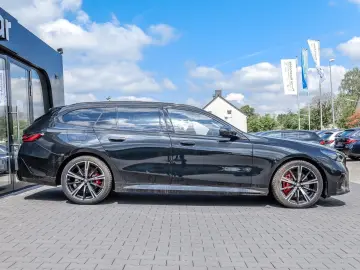 BMW 540d xDrive Touring M Sport HUD PANO ACC AHK LM