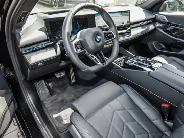 BMW 540d xDrive Touring M Sport HUD PANO ACC AHK LM