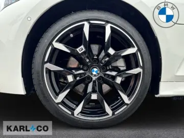 BMW 330 e xDr. M-Sport ACC Komfortzugang HIFI HUD