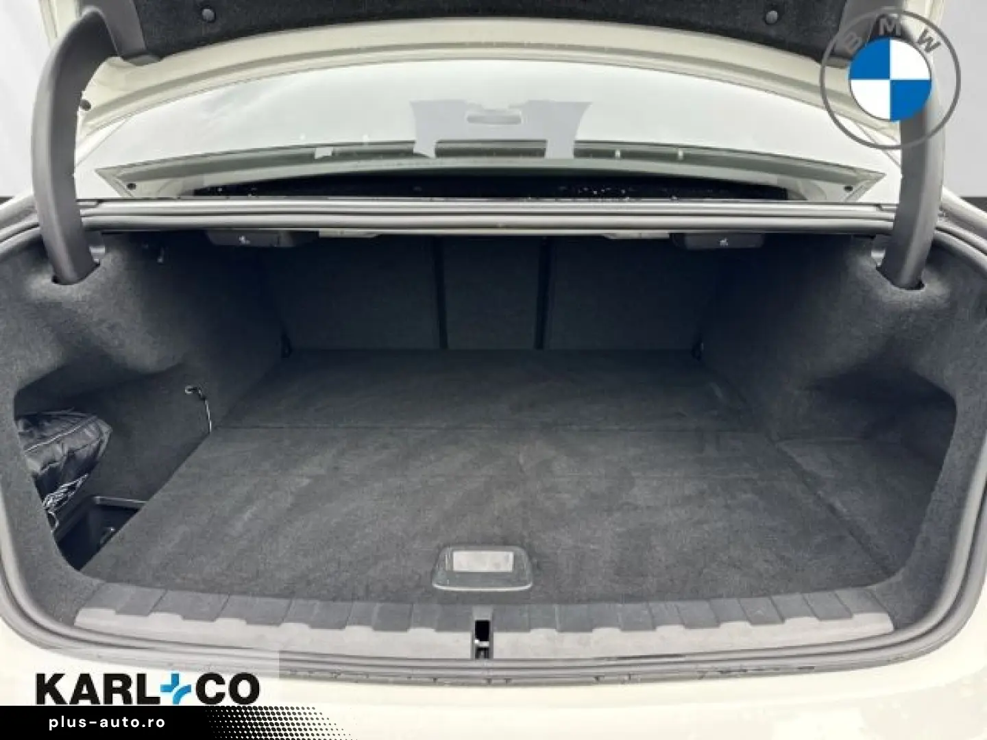 BMW 330 e xDr. M-Sport ACC Komfortzugang HIFI HUD