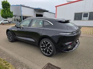 ASTON MARTIN DBX 4.0 V8 Panorama 360  4xSHZ 4xSitzbeluft