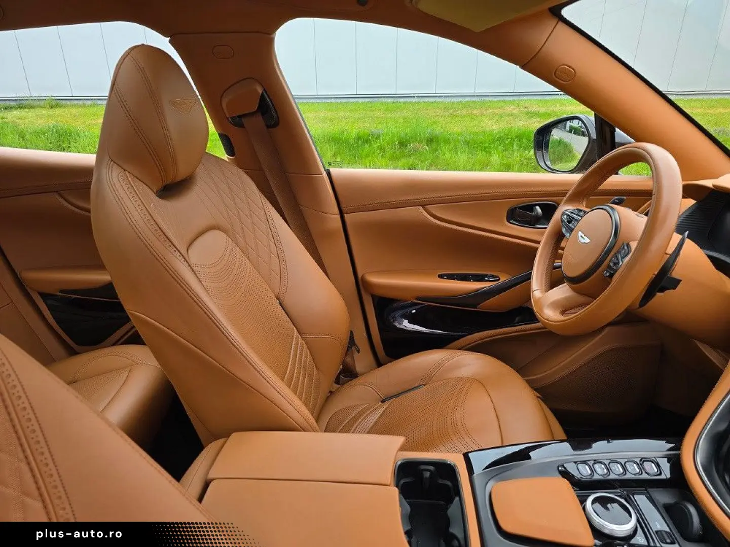 ASTON MARTIN DBX 4.0 V8 Panorama 360  4xSHZ 4xSitzbeluft