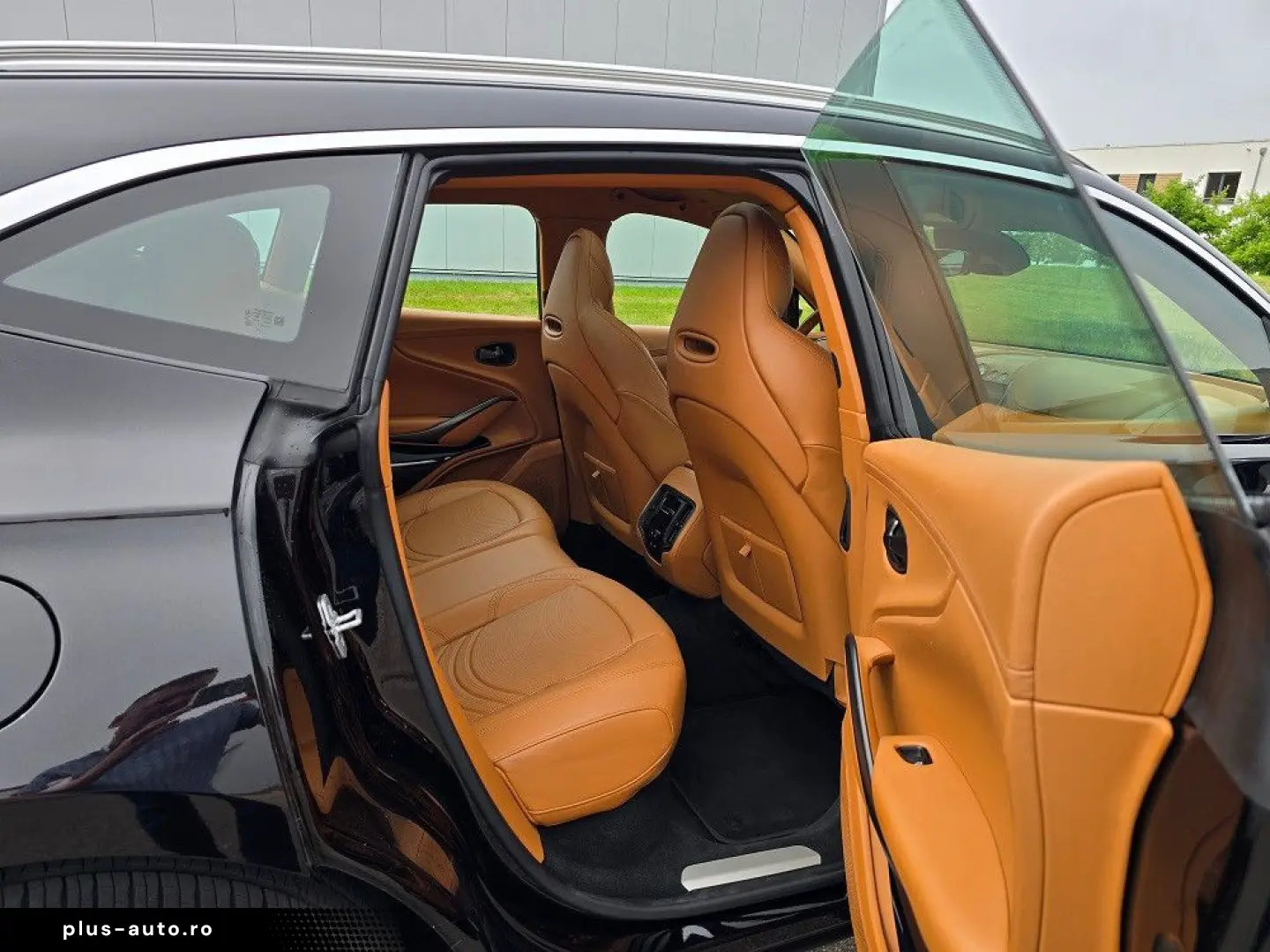 ASTON MARTIN DBX 4.0 V8 Panorama 360  4xSHZ 4xSitzbeluft