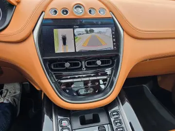 ASTON MARTIN DBX 4.0 V8 Panorama 360  4xSHZ 4xSitzbeluft