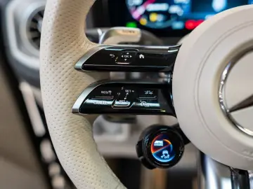 MERCEDES-BENZ G 63 AMG Superior Vollleder-Pack Perfo…