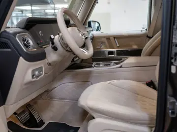 MERCEDES-BENZ G 63 AMG Superior Vollleder-Pack Perfo…