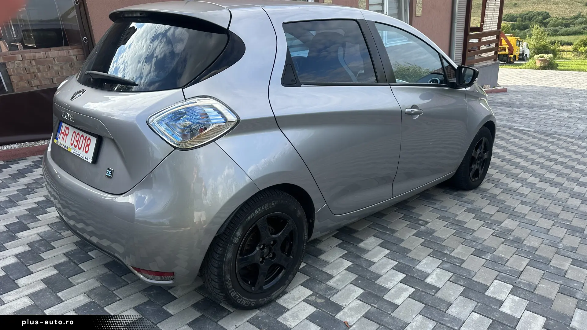 RENAULT ZOE FULL ELECTRIC