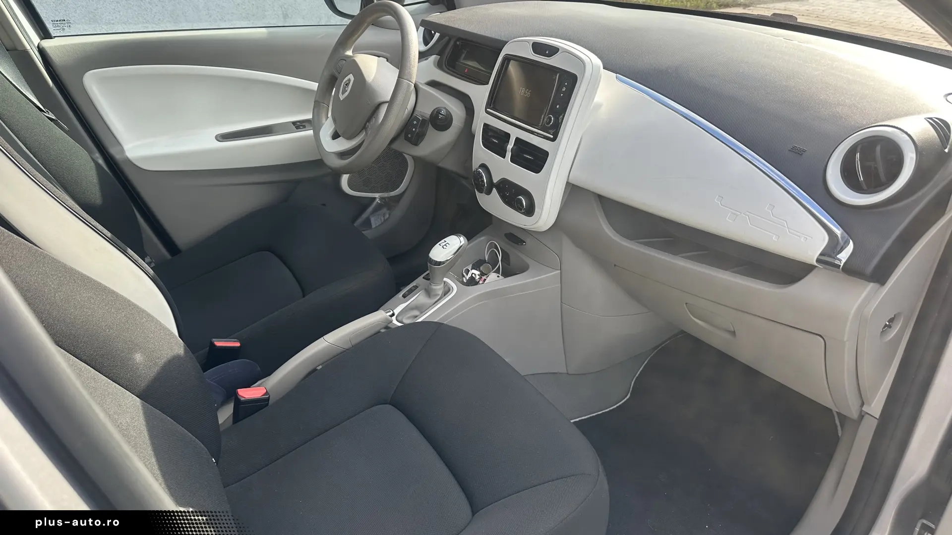 RENAULT ZOE FULL ELECTRIC