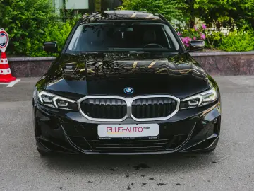 BMW 320E xDrive Touring H&K AmbientLights Panoramic