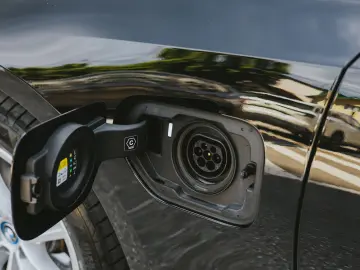 BMW 320E xDrive Touring H&K AmbientLights Panoramic