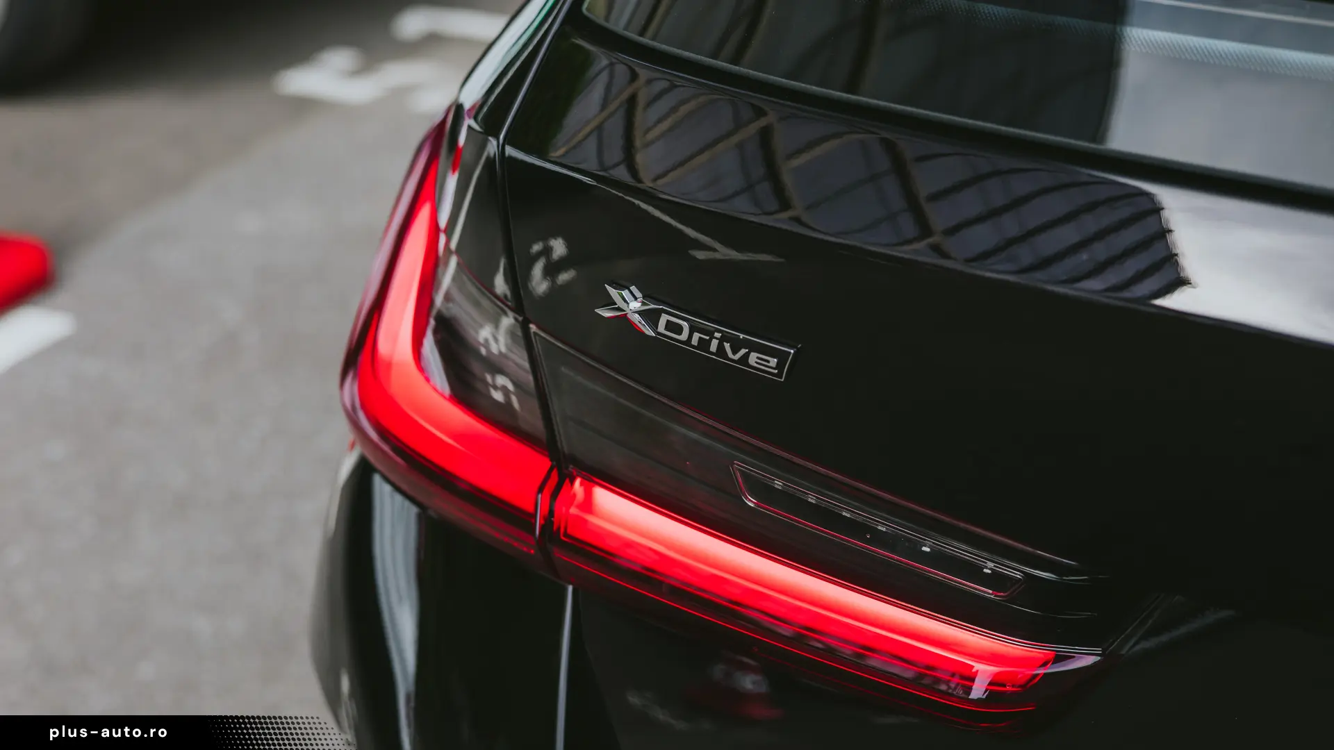 BMW 320E xDrive Touring H&K Panoramic AmbientLights