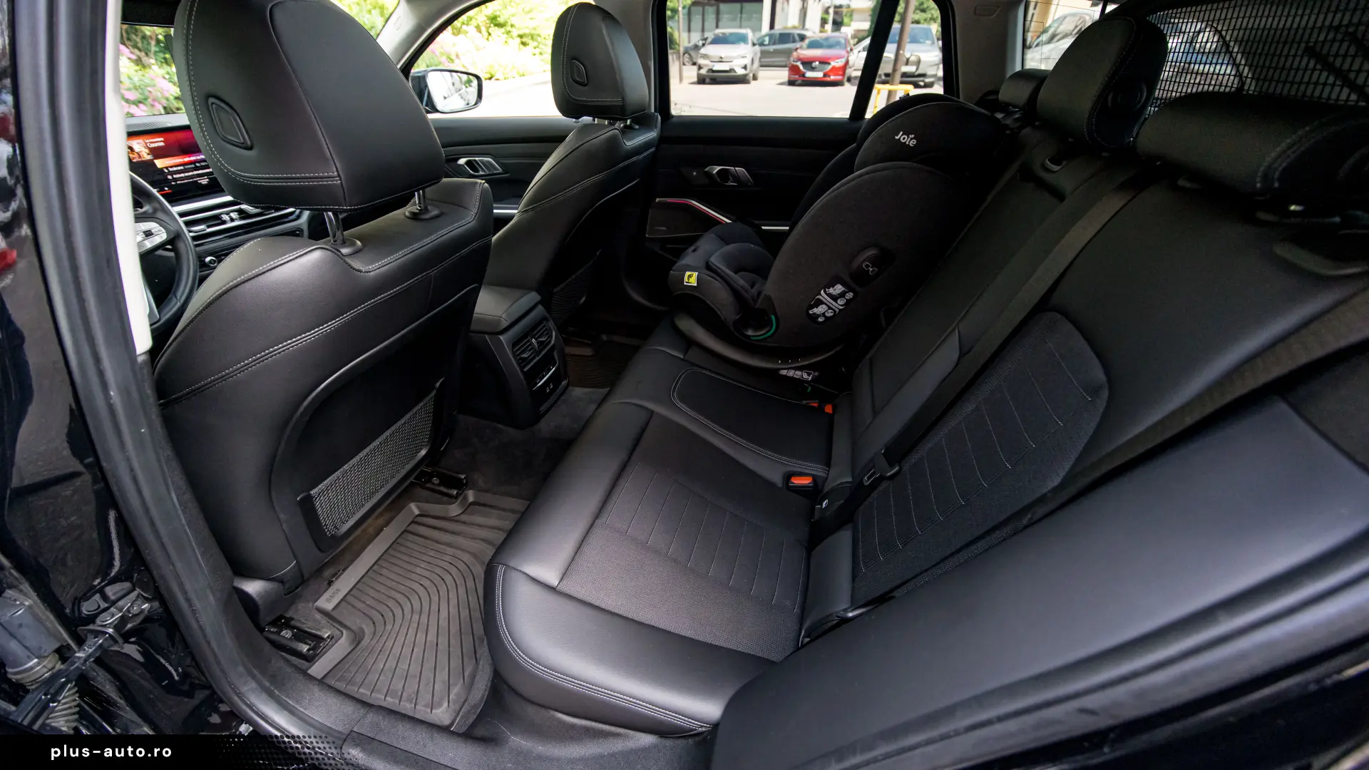 BMW 320E xDrive Touring H&K Panoramic AmbientLights