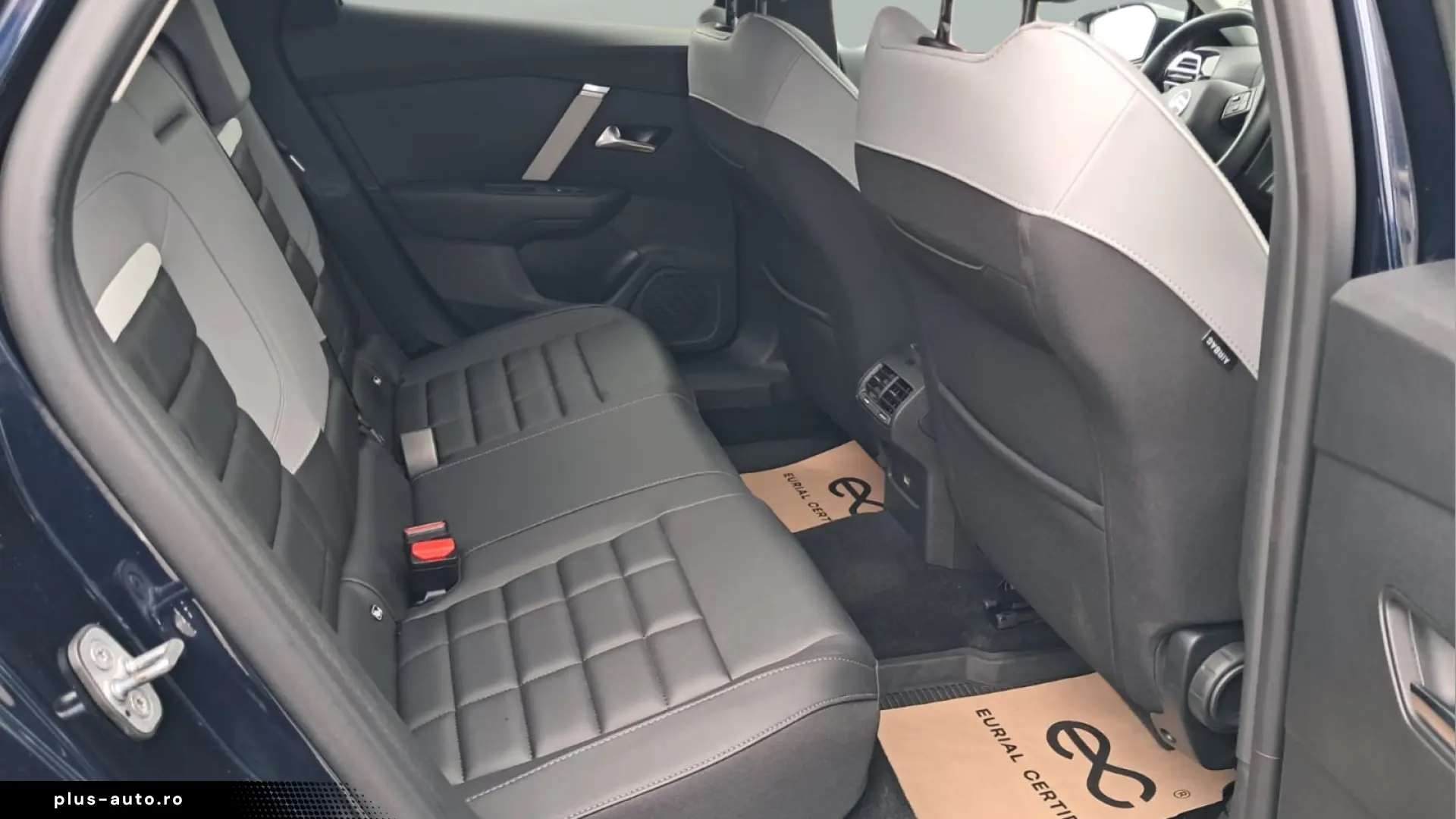 Citroën C4 MAX 1.2 Hybrid 145 cp
