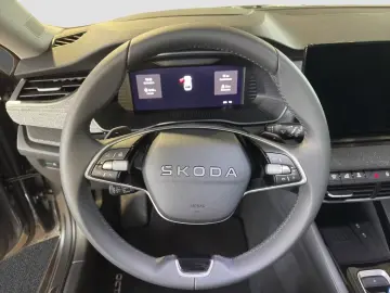 Skoda Octavia Combi 2 0 TDI DSG Tour