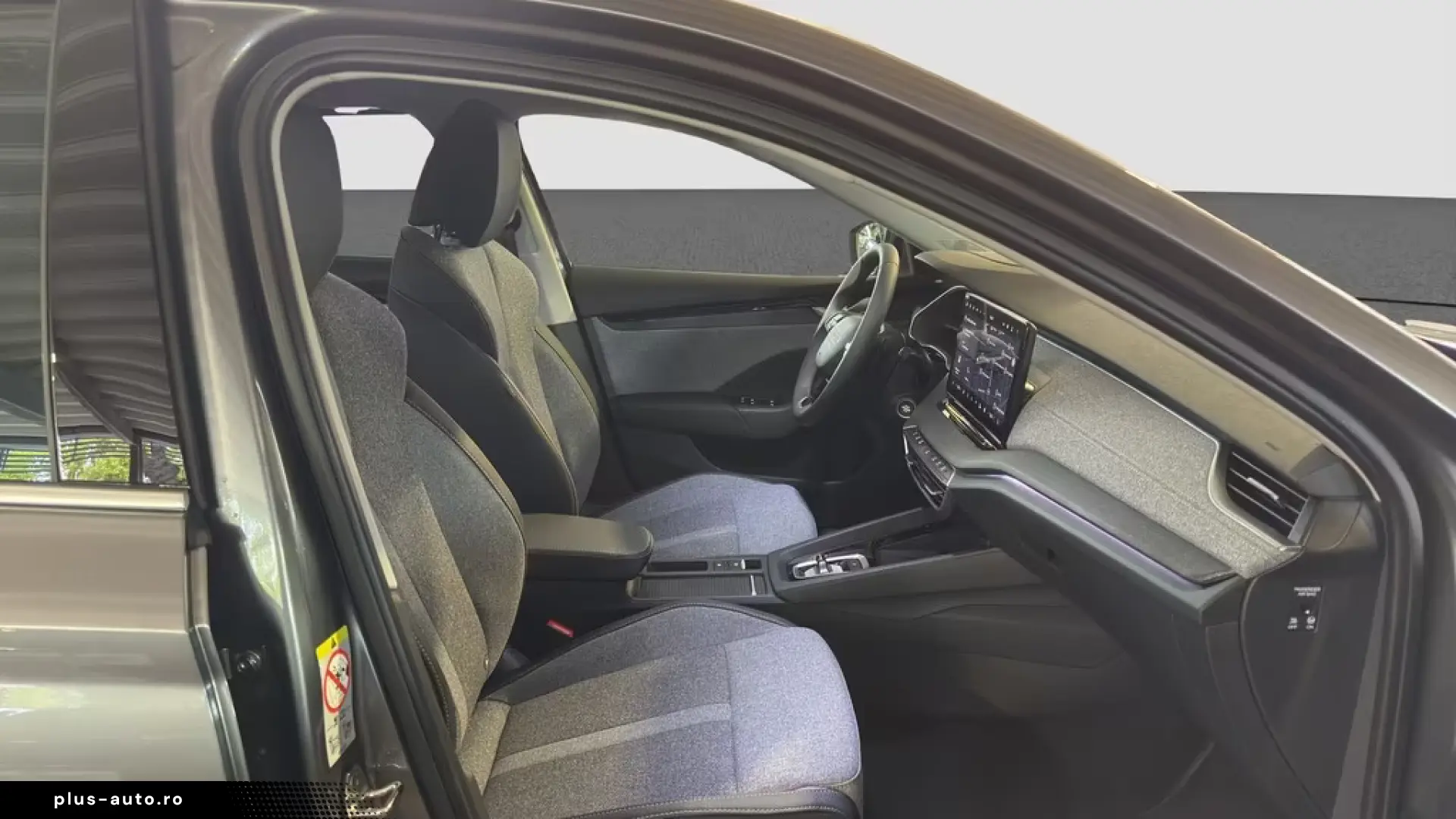 Skoda Octavia Combi 2 0 TDI DSG Tour