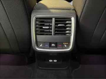 Skoda Octavia Combi 2 0 TDI DSG Tour