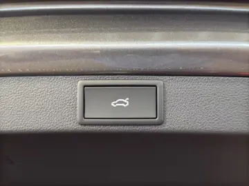 Skoda Octavia Combi 2 0 TDI DSG Tour