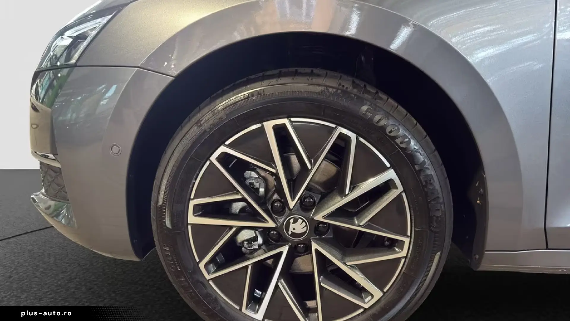 Skoda Octavia Combi 2 0 TDI DSG Tour